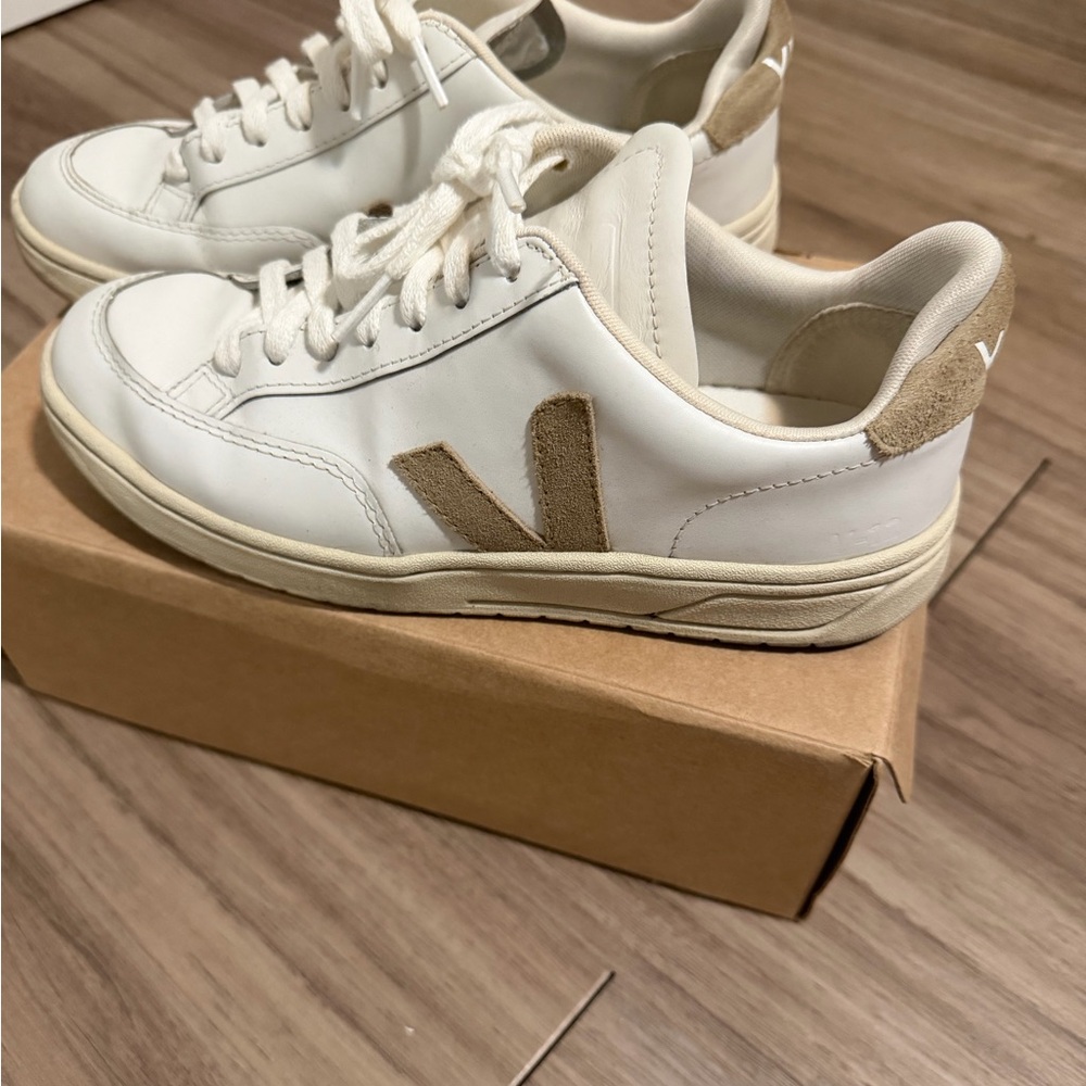 VEJA V-12 Leather Sneakers in White